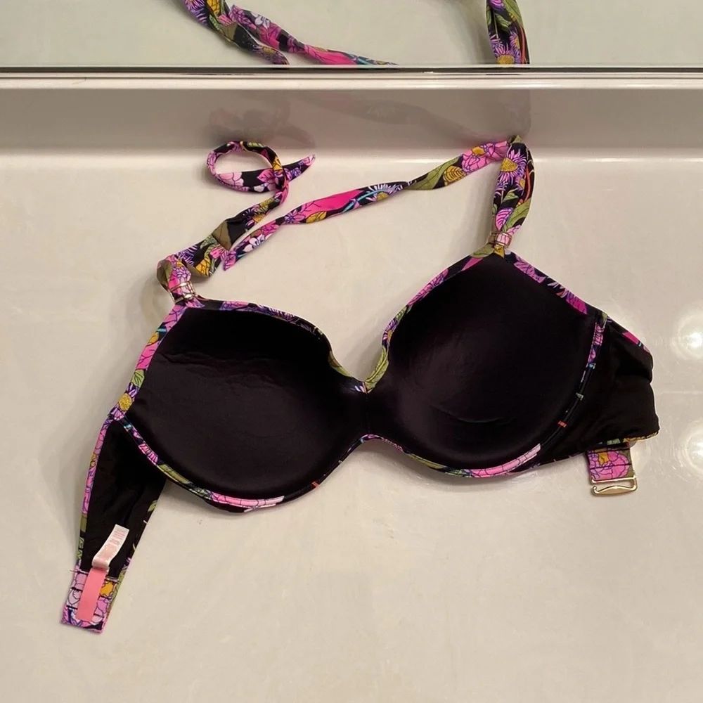 Victoria secret swim top size 36DD - Picture 2 of 6